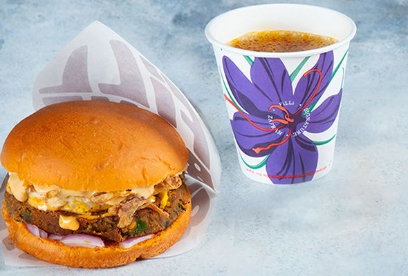 Shami Bun Kebab with Zafran Tea